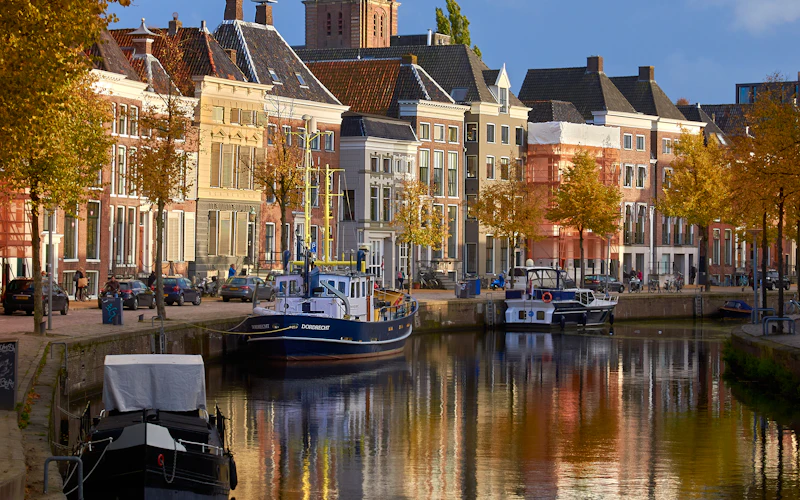 Woningen aan het water in Groningen